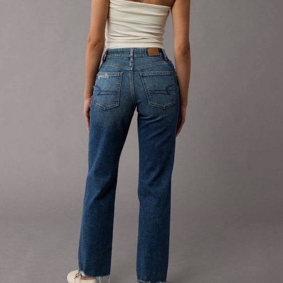 American Eagle Outfitters Curvy Straight Leg Jeans - Picture 2 of 10